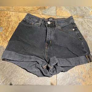 Urban Outfitters BDG High Waisted Mom Short, Size 25